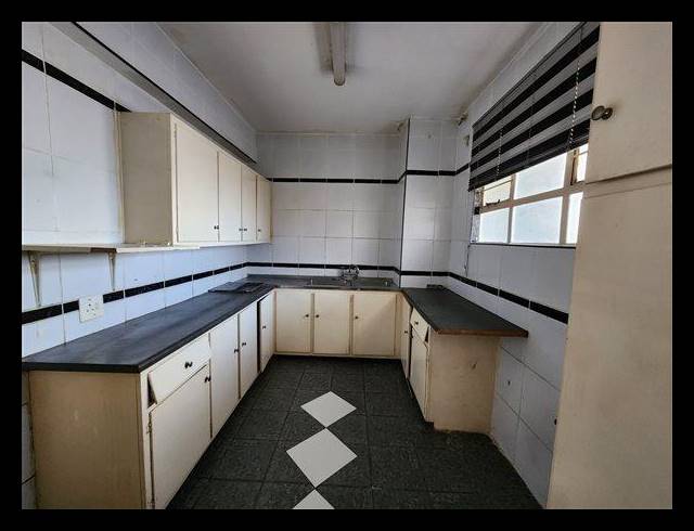 2 BEDROOM APARTMENT FOR SALE IN NORTH BEACH